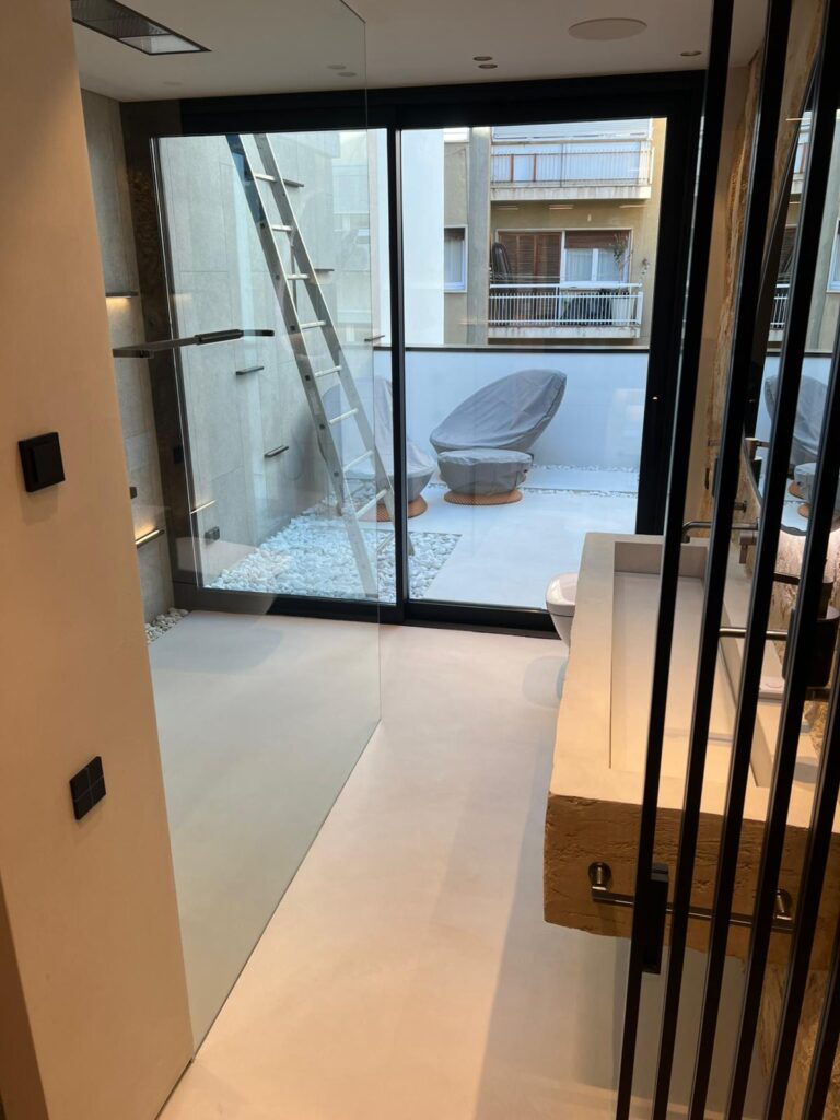 micro quarz hard transit